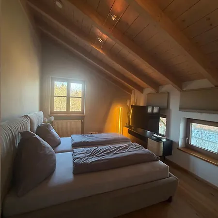 Alpenblick Nahe Muenchen Mit Outdoor Whirlpool - 21 Min Von Muenchen Mit Apartmán