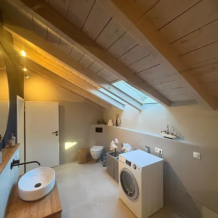 Alpenblick Nahe Muenchen Mit Outdoor Whirlpool - 21 Min Von Muenchen Mit Apartmán