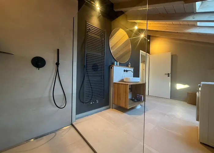 Alpenblick Nahe Muenchen Mit Outdoor Whirlpool - 21 Min Von Muenchen Mit Appartement *